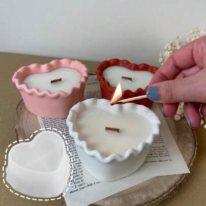 1pc DIY Clay Mold, Wave Heart Shaped Candle Cup, Plaster Cement Resin Mold, Heart Shaped Storage Box Silicone Mold, Suitable For DIY Crafts, Mother's Day Decor, Home Decor, Jewelry Box & Candle Holder Making