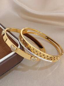 Bộ vòng tay bằng thép không gỉ mạ vàng 18K hình trái tim và mặt trăng sao thanh lịch, trang sức cao cấp dành cho nữ, thiết kế đính đá Zirconia và khoét rỗng, thích hợp cho Lễ tình nhân, tiệc tùng, dạ hội, hàng ngày, hẹn hò, lễ hội Mardi Gras, năm mới, đám cưới, đi biển, Giáng sinh, kỷ niệm, quà tặng thanh lịch cho mẹ, trang sức phong cách Boho, quà sinh nhật cho phù dâu. - Nhiều màu - Xem 3