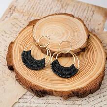 Raffia Hoop Earrings For Women Fun Boho Summer Beach Earrings Lightweight Handmade Straw Wicker Rattan Dangle Earrings Statement Geometric Round Drop Earrings - 黑圓 - 查看 4
