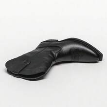 Giày bốt da cao cổ cổ điển dành cho nam, dễ mang và tháo, kiểu dáng retro mũi nhọn gót đế xuồng, phong cách cao bồi miền Tây, bốt cưỡi ngựa thêu hoa, tối giản và thời trang, phù hợp cho các hoạt động ngoài trời như đi bộ đường dài, cưỡi ngựa, săn bắn và mặc hàng ngày. - màu đen - Xem 6