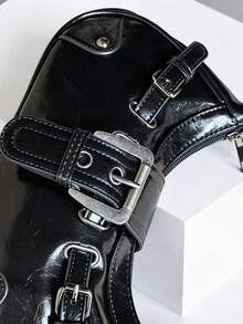 Bolso de motocicleta de cuero suave y desgastado con remaches, hebilla y decoración de nube plisada, adecuado para el trabajo, el transporte, las citas y las fiestas - Negro - Ver 4