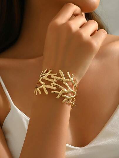 1 pieza Brazalete ancho hueco con patrón de rama minimalista, adecuado para el uso diario de las mujeres