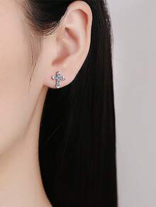 BLOVEMEE 2pcs Minimalist 925 Sterling Silver 0.7 Carat Total Moissanite Cross Stud Earrings, Suitable For Women's Daily Wear, Wedding Anniversary, Party, Commute, Women's Birthday, New Year Jewelry Gift - EH0012M - View 3