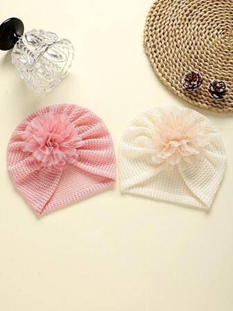 2 st/set söta stickade babymössor med flera färger och blommor, perfekt present och fotorekvisita, lämpliga för året runt