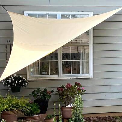 Toldo triangular para exteriores, material de lona, adecuado para el patio delantero, patio trasero, césped, jardín y piscina. Diseño plegable para un almacenamiento y transporte fáciles, protección UV, adecuado para camping al aire libre, piscina, patio trasero, césped, balcón, etc. Fácil instalación. Aplicable para uso comercial y residencial. Toldo de sombra para exteriores, toldo de sombra para camping, equipo de camping, artículos esenciales para camping.