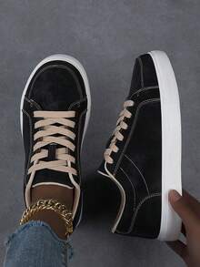 Giày nữ thường ngày, giày thể thao thời trang, giày trắng phong cách đường phố, giày trượt ván nhẹ. - màu đen - Xem 2