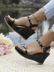 女士纯色厚底轻便凉鞋，一脚蹬设计，奢华时尚鞋履，2025夏季新款舒适休闲女鞋，适合旅行、外出和正式场合。 - 黑色 - 查看 5