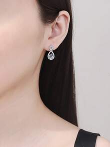 BLOVEMEE 两件套优雅奢华925纯银1克拉x2克拉莫桑石水滴耳环，适合女性日常佩戴、派对、节日、情人节、母亲节、结婚纪念日、圣诞节、生日等场合，是理想的珠宝礼物之选。 - EH0058M - 查看 4