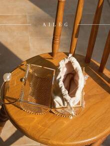 Luxury Women's Contrasting Flower Dinner Bag With Exquisite Metal Mesh Bucket Bag, Perfect For Dinners And Parties, Can Be Paired With Daily Wear, Formal Wear, Ball Dresses, Birthday Dresses - Champagne - View 5