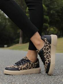 Women's Leopard Print Casual Sneakers, Comfortable Outdoor Driving Shoes, Running Shoes, Hiking Shoes, Skateboard Shoes, Low-Top Lace-Up - Mocha Brown - View 6