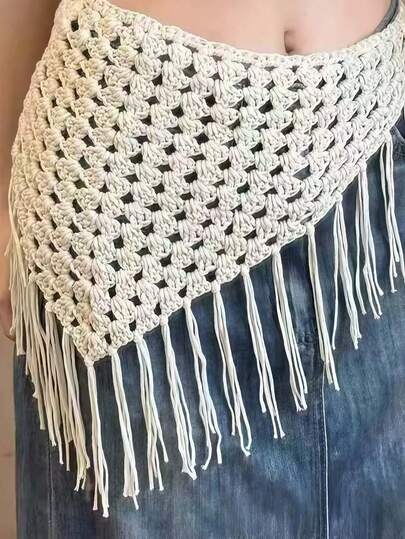 1条波西米亚风手工钩编女士三角腰带，流苏针织三角围巾系带，多功能日常腰带，三角镂空系带，也可作发带，适合女孩和年轻女性在各种场合佩戴，四季皆宜的腰部配饰，适用于日常穿着、化妆、派对、节日、宴会、表演等场合。是感恩节、生日和节假日的理想礼物。