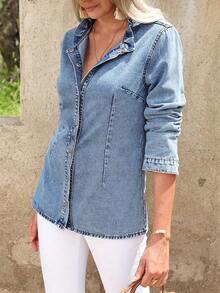 Top vaquero informal y elegante para mujer con mangas largas regulares y detalles de botones, diseño de cuello de béisbol - Azul lavado medio - Ver 4