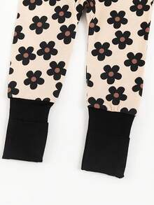 MIOZING Floral Print Baby Romper Children Clothing / Bamboo Fiber Fabric / Long Sleeve Zipper Jumpsuit For Baby Boys Girls/ Flower Pattern Clothes/ Loungewear/ Playwear/ Daily Outfits/ Casual Wear/ Baby Floral Romper/ Flower Romper/ Baby Girl Romper Jumpsuit/ Kpop Clothes For Girls/ Baby Outfits/ Fashion Baby Clothes/ Cute Baby Wear/ Infant Jumpsuit/ Baby Clothes Girl / Boy Baby Clothes/ Kids Clothes Girls/ Halloween / Christmas - màu đen - Xem 5