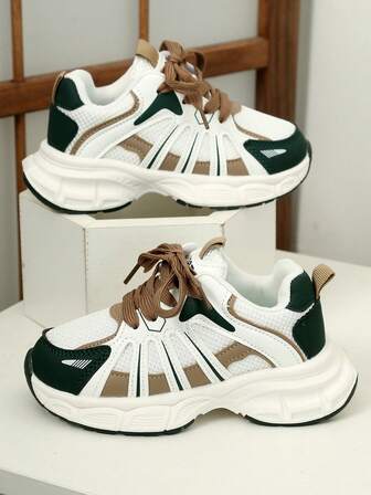 1 Pair Children's Fashionable Sports Casual Shoes, Made Of Breathable Mesh Upper And Comfortable Lining To Keep Feet Dry All Day. Durable Rubber Outsole Provides Good Traction And Shock Absorption For Outdoor Activities. Contrasting Color Design On The Side Adds Vibrancy, With Hook And Loop Closure For Easy On And Off, Suitable For Active Kids In School, Sports, And Outdoor Adventures.