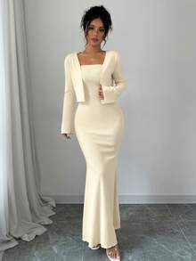 Bộ đồ hai mảnh màu trơn thanh lịch, dáng ôm, vạt đuôi cá và áo khoác ngắn tay dài có nắp trước, kiểu dáng thường ngày, công sở, trẻ trung, sành điệu, phong cách thời trang nữ mới. - mai nhẹ - Xem 1