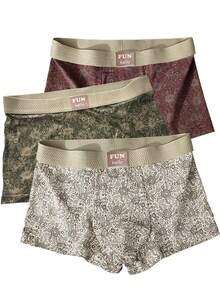 3条装男士平角内裤，休闲日常穿着，复古风格，舒适涤纶面料，柔软亲肤，适合运动和日常穿着。