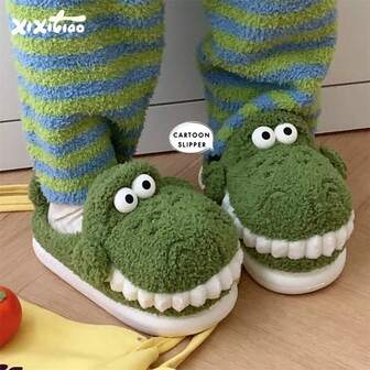 1 Pair Cute Crocodile Pattern Plush Lined Thermal Slippers For Couples, Warm And Comfortable For Indoor And Outdoor Wear In Winter