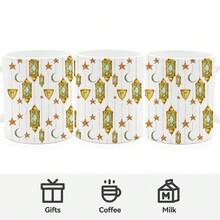 这款11盎司陶瓷马克杯/咖啡杯饰有斋月主题图案，包括新月（伊斯兰教宗教符号）、清真寺建筑、阿拉伯风格灯笼和星星图案。适合日常通勤、聚会和社交场合。盛装茶、咖啡或果汁皆宜。是节日期间送给朋友、家人或任何人的贴心礼物。 - 彩色 - 查看 2