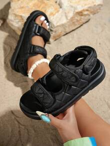 新款女鞋，时尚百搭，舒适厚底，休闲凉鞋，双带增高显瘦防滑，轻便易携，休闲百搭，适合日常穿着和通勤。 - 黑色 - 查看 2