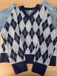 CAREE Women's Autumn/Winter V-Neck Diamond Pattern Knit Sweater, Casual Comfortable Outfit, Christmas/New Year Apparel, Daily Commute, Relaxed Neutral Style, Elegant Minimalist Fashion - Multicolor - View 4