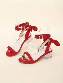Đôi sandal cao gót mũi nhọn trong suốt màu đỏ có nơ dành cho trẻ em này phù hợp cho mùa hè, mặc thường ngày, những dịp trang trọng nhẹ, đi chơi với bạn bè, dạo chơi và các hoạt động ngoài trời. - Đỏ - Xem 7