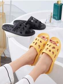 EVA Absorbent Anti-Slip Slippers: Quickly Absorb Moisture In The Bathroom To Keep It Dry And Comfortable. The Upper Is Easy To Clean And Wipe Clean. The Non-Slip And Durable Sole Has Strong Traction. The Soft And High-Elastic Material Can Withstand Folding And Compression Without Damage. Suitable For Bathroom, Living Room And Other Scenarios. - Multicolor - View 7