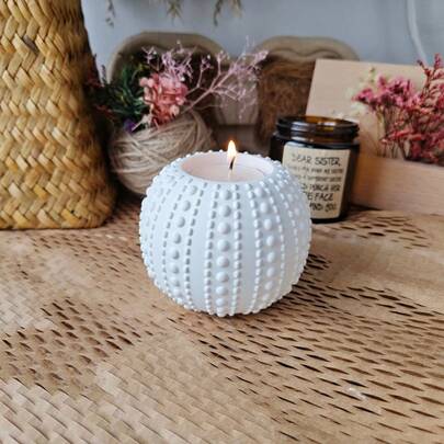 1pc DIY Clay Mold, Polka Dot & Striped Candle Holder, Aromatherapy Wax Candle Base, Plaster Cement Resin Mold, Home Decor Figurine, Silicone Mold