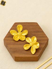 1 Đôi bông tai vòng vàng tối giản thanh lịch, thiết kế bông tai ngoại cỡ sang trọng, cao cấp và thời thượng. - Vàng - Xem 5