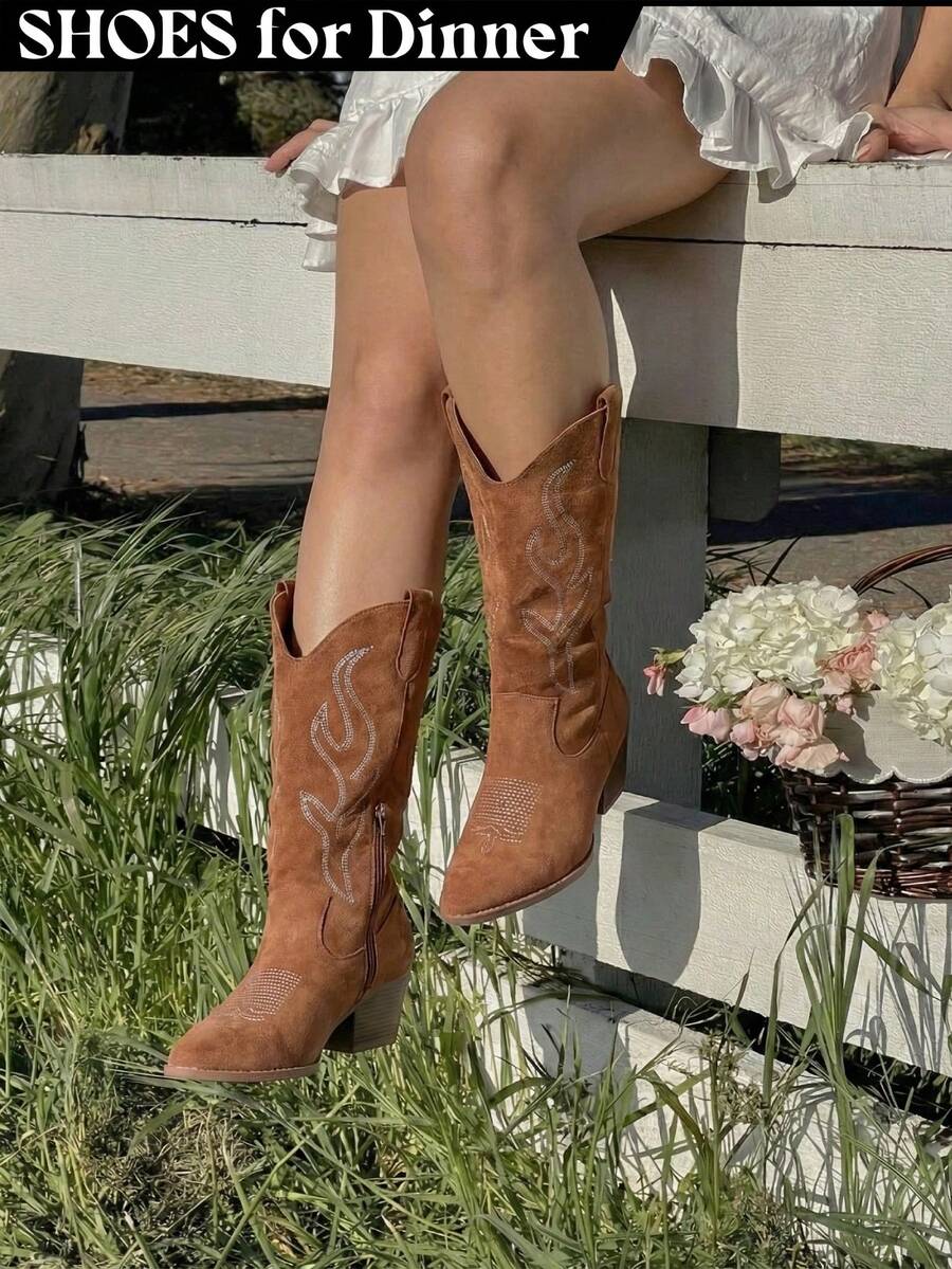 Women's Fashionable Solid Color Knee-High Suede Boots With Embroidery, Side Zipper, And Wedge Heels - 摩卡棕 - 查看 1