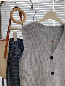 Women's Fashionable Deep V-Neck Ribbed Knit Sweater Vest, Regular Fit, Button Design, Suitable For Spring, Casual Top - Light Grey - View 5