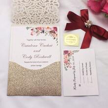 invitaciones de corte lser con purpurina dorada con tarjetas y sobres RSVP de lujo diseo de diamante y cinta con inserto de papel perla de 250 g m2 para boda, compromiso, cumpleaos - 25 piezas DoradoGlitterGo - Ver 4