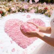 1000片粉色玫瑰花瓣，适用于婚礼、求婚、周年纪念、家居装饰，可选500/800/2000/4000/10000片装，可用于婚礼装饰、家居装饰、房间装饰、派对回礼、新娘礼物、生日、毕业典礼、单身派对等多种场合。