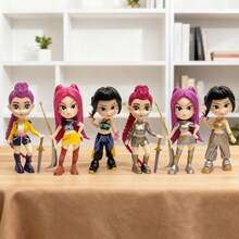 精美K-Pop组合玩偶摆件套装 - 迷你人偶，发型和服装设计逼真，非常适合摆放在架子上展示和粉丝收藏（玩偶有轻微瑕疵，属于正常现象） - 彩色 - 查看 4