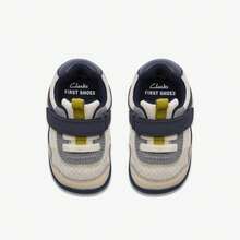 Clarks Roamer Dash T - White - View 2