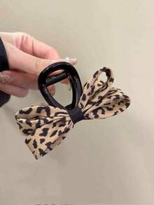 1 Piece Of Women's New Fashionable Autumn And Winter Leopard Print Bow Clip, Back Of The Head Disc-Shaped Hair, Hair Claw Clip Clip, Versatile Hair Accessories, Headwear, Hair Accessories