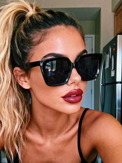 1 Pair Unisex Retro Square Sunglasses, Versatile For Daily Wear, Suitable For Ages 18, 21, 30, 40, 50, Ideal For Vacation, Travel, Festivals, Sports, Electronic Music Festivals, Summer Accessories, Beach, Family Outings, Golf, Hiking, Driving, Outdoor Activities