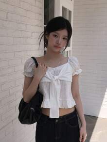 女士小巧蝴蝶结荷叶边泡泡袖短款上衣，韩版可爱小众风白色夏季 - 白色 - 查看 6