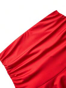 abyoxi 女士红色不对称领口单肩系带露脐上衣搭配荷叶边迷你裙，修身两件套，性感甜美休闲时尚风格，适合日常穿着、派对、约会、新年、春节、情人节等各种场合。紧身露脐上衣搭配迷你裙，春夏必备单品。 - 紅色 - 查看 8