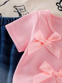 2 件女婴甜美休闲套装：3D 蝴蝶结装饰圆领短袖 T 恤上衣和 3D 粉色蝴蝶结装饰修身喇叭腿磨边牛仔裤套装 - 粉色 - 查看 4