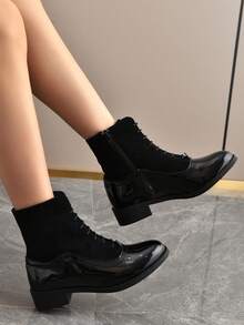 Women's Thick Sole Ankle Boots, British Style Skinny Boots With Side Zipper, Belt Buckle, Motorcycle Boots - Black - View 3