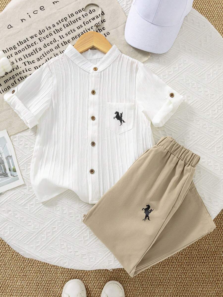 男童休闲套装，纯色立领涤纶面料，舒适时尚，适合上学和日常穿着，是活力简约小男孩夏季的理想之选。 - 駝色 - 查看 1