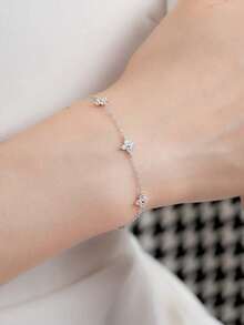 1pc Stainless Steel Rhinestone Clover Chain Bracelet, Fashionable & Elegant Zirconia Clover Chain Bracelet, Luxury Niche High-End Elegant Versatile Accessory Suitable For Girls & Women - Silver - View 1