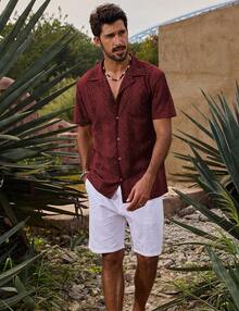 URRU Mens Floral Hawaiian Shirt Hollow Out Sheer See Through Short Sleeve Casual Button Down Shirts Summer Beach Tops - 酒紅色 - 查看 5