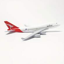 1:400 Scale Australian Themed Boeing 747 Aircraft Model, Suitable For Display Collection, Ideal Gift - Red and White - View 2