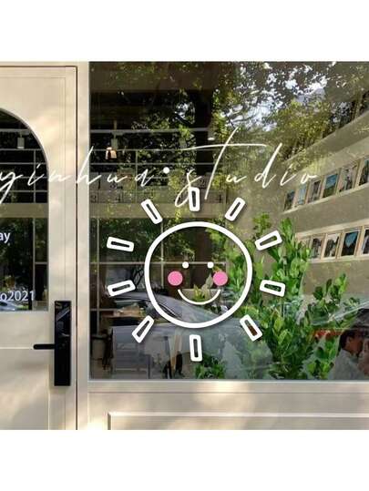 INS风格云朵太阳卡通玻璃贴纸，可爱迷人，适合新店装修和儿童卧室飘窗玻璃装饰墙贴