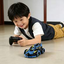 Coche trepamuros, control remoto de alta definición y motor superpotente: ¡la opción perfecta para las carreras!¡Convierte tu sala en una pista de carreras y tu balcón en un campo de carreras!Este coche de carreras a control remoto ofrece un control preciso y sin retrasos, además de giros y derrapes increíblemente suaves.¡Tanto adultos como niños se lo pasarán en grande, animando al instante su tiempo en casa!¡Un regalo perfecto para niños o para Navidad! - Azul - Ver 4