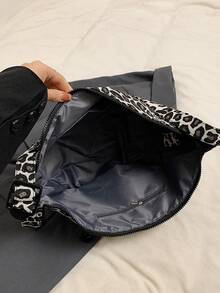 Tas Selempang Bulan Sabit Motif Leopard Kasual Modis untuk Komuter - Hitam - View 3