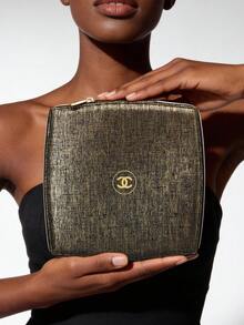 CHANEL Túi đựng mỹ phẩm bằng vải canvas, thêu đen vàng, hộp đựng trang sức, hộp đựng đồ dùng mỹ phẩm, hộp du lịch, hộp đựng thêu, vải canvas, đen vàng, hộp đựng đồ dùng mỹ phẩm, hộp đựng trang sức, hộp xách tay - Đen và vàng - Xem 2
