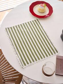 1/2/4/6pcs Green Striped Heart Lace Trim Napkins, Fresh Pastoral Style Decorative Hand Towels Suitable For Holidays, Parties, Birthdays, Weddings, Dinners, Office Desks, Coffee Tables, Home Decor, Photography Backdrops, All Seasons