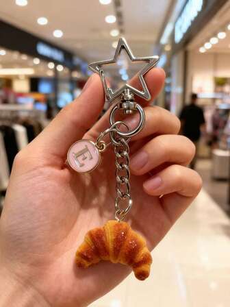 พวงกุญแจครัวซองตลกส่วนบุคคล ของขวัญสำหรับเด็กผู้หญิง พวงกุญแจกระเป๋า โซ่ของขวัญเปิดเทอมสำหรับเธอ